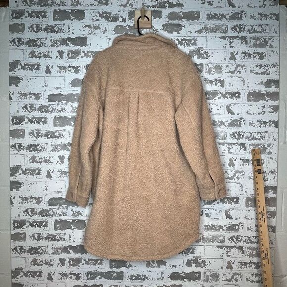 American Eagle | women tan teddy bear jacket - Picture 10 of 11